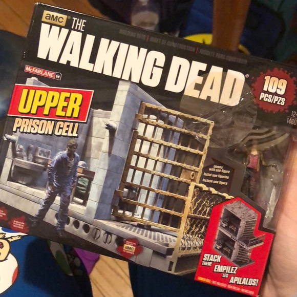 Legos - Picture 4 of 4